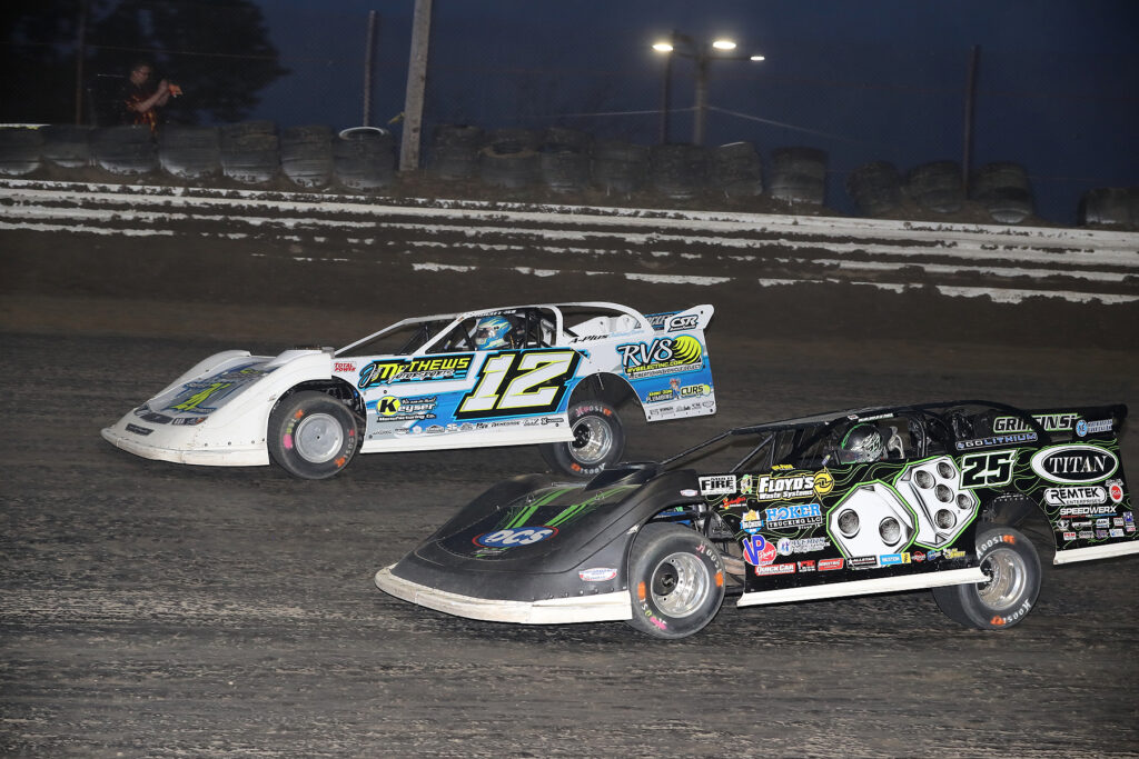 Jason Feger and Ashton Winger racing Late Models at Sycamore Speedway