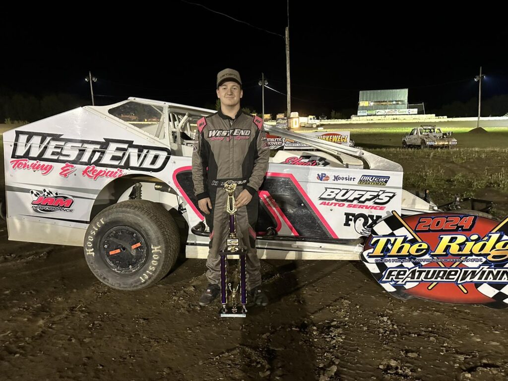 Zach Buff wins at Glen Ridge